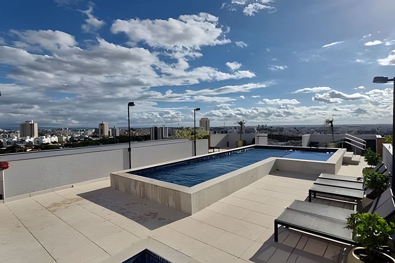 Apto 2/4 com Wi-Fi, TV, piscina e garagem | 1402