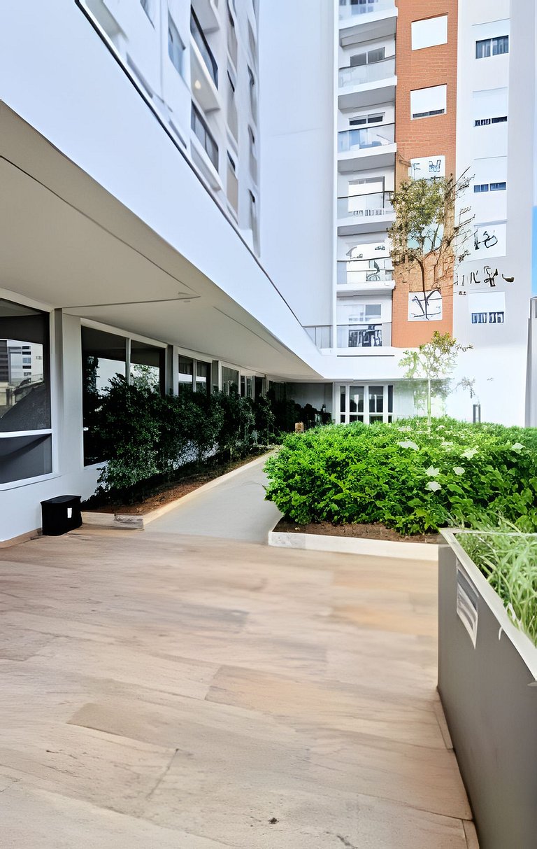 Apto 2/4 com Wi-Fi, TV, piscina e garagem | 1402