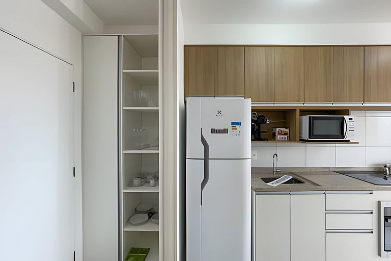 Apartamento 1604, 1/4, sala, TV, cozinha completa