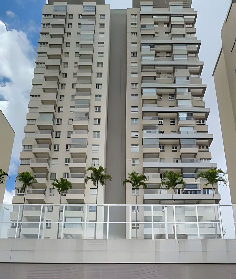 Apto 1/4 com Wi-Fi, TV, piscina e garagem | 1903