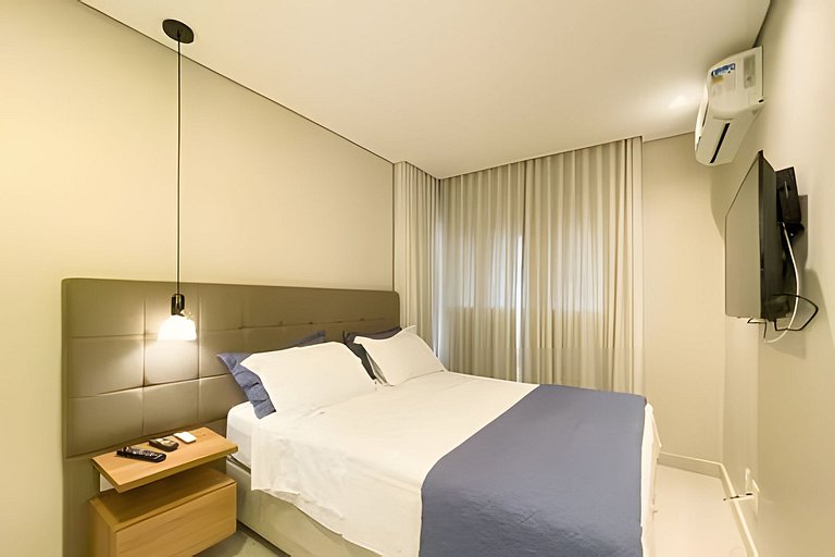 Apto 1/4 com Wi-Fi, TV, piscina e garagem | 1903