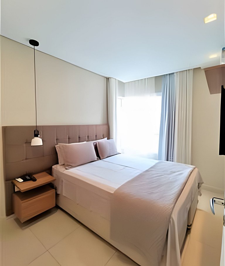 Apto 1/4 com Wi-Fi, TV, piscina e garagem | 1903
