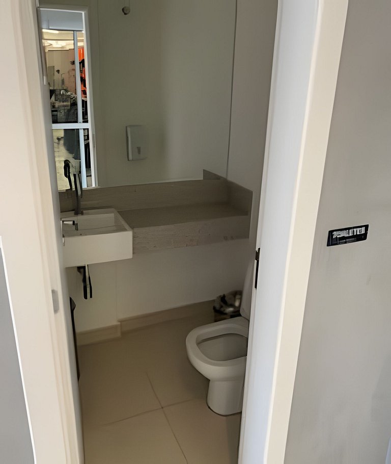 Apto 1/4 com Wi-Fi, TV, piscina e garagem | 1903