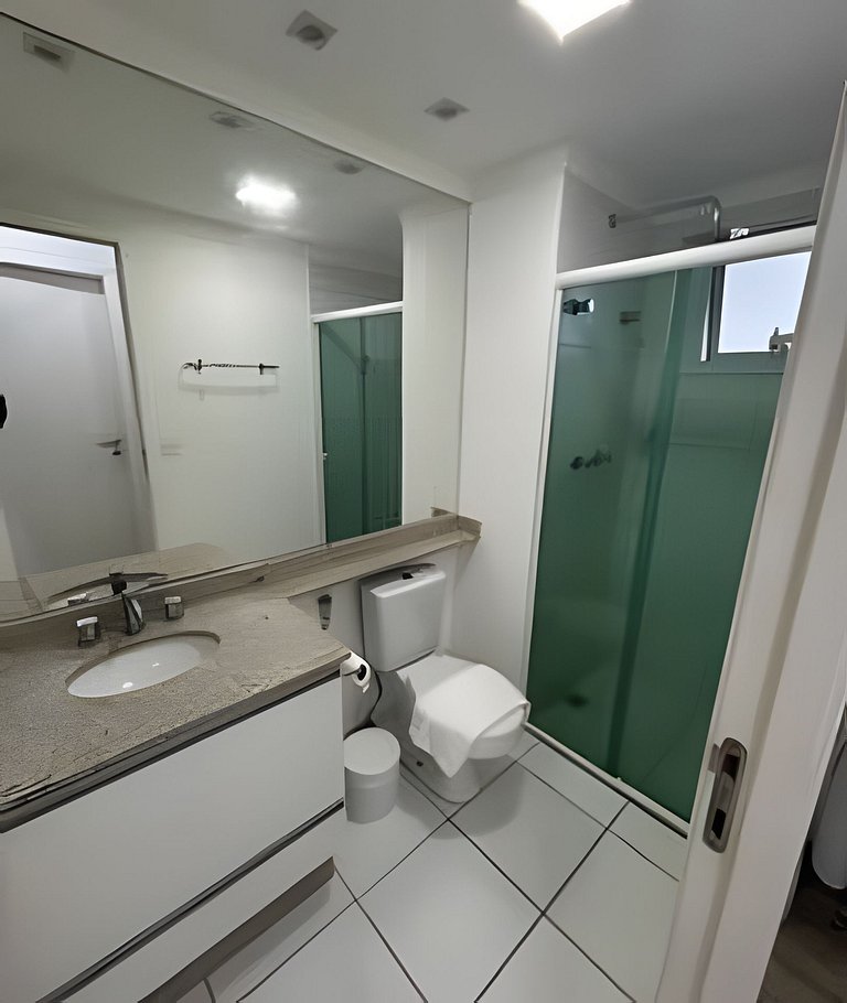 Apto 1/4 com Wi-Fi, TV, piscina e garagem | 407