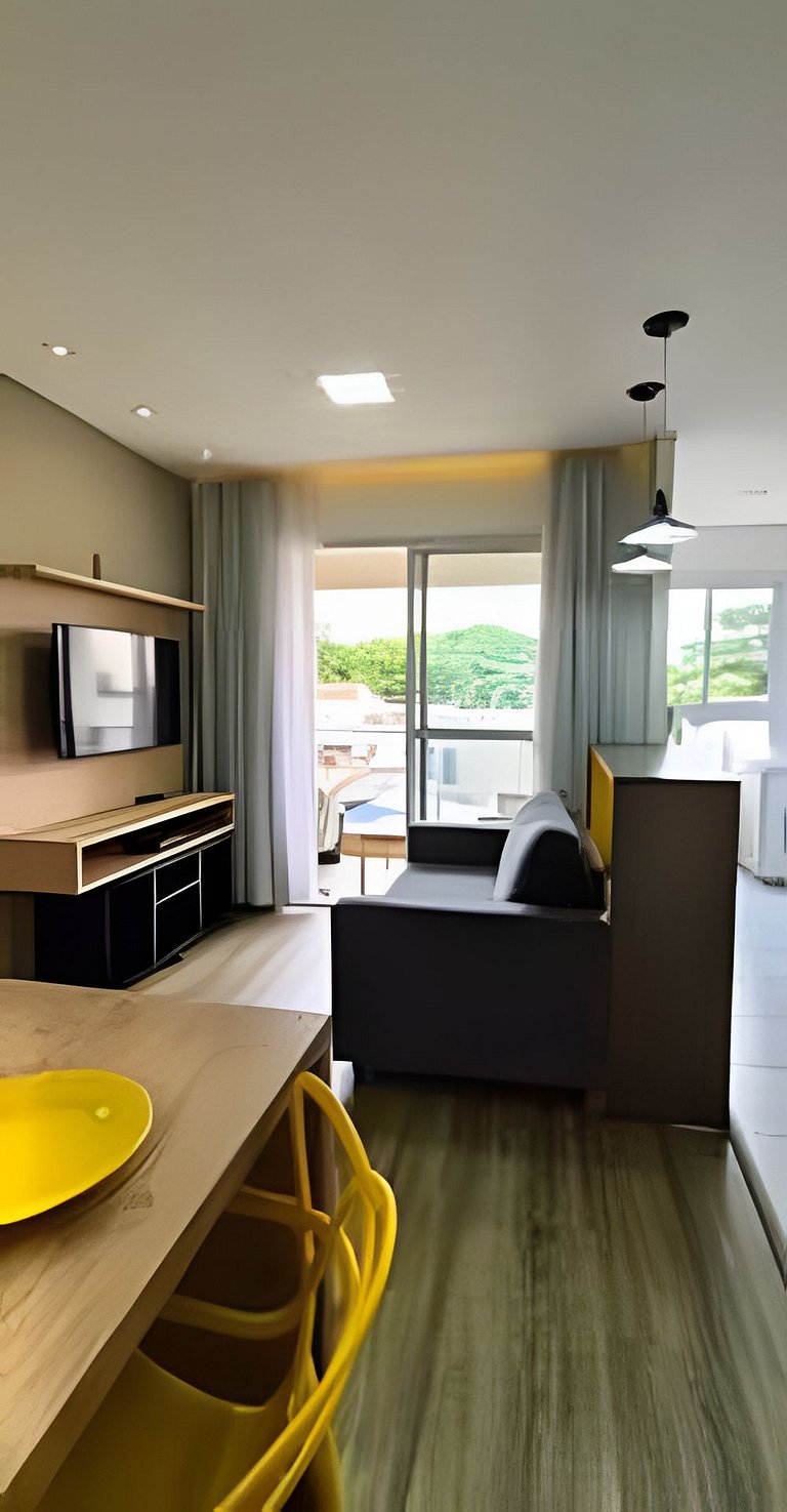 Apto 1/4 com Wi-Fi, TV, piscina e garagem | 407