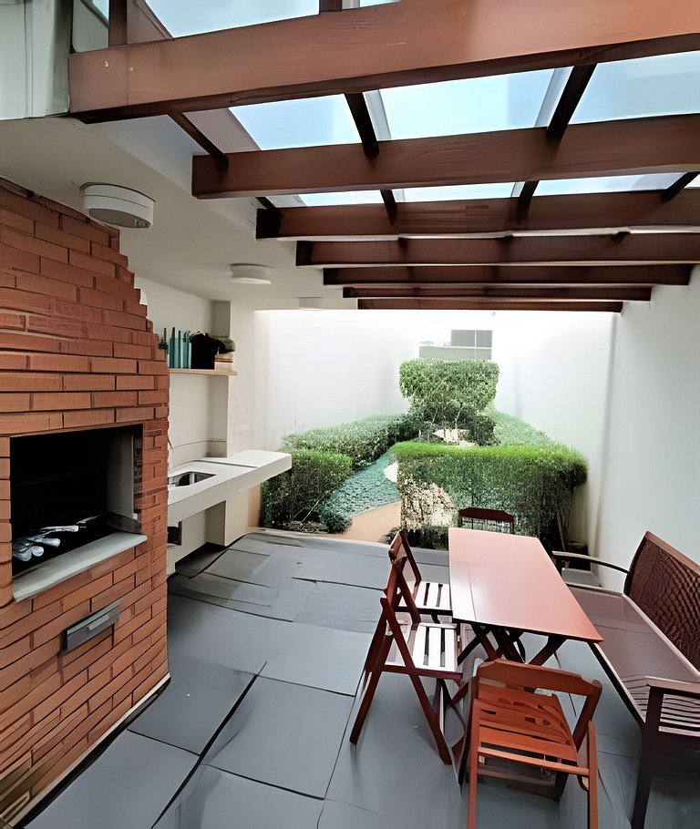 Apto 1/4 com Wi-Fi, TV, piscina e garagem | 407