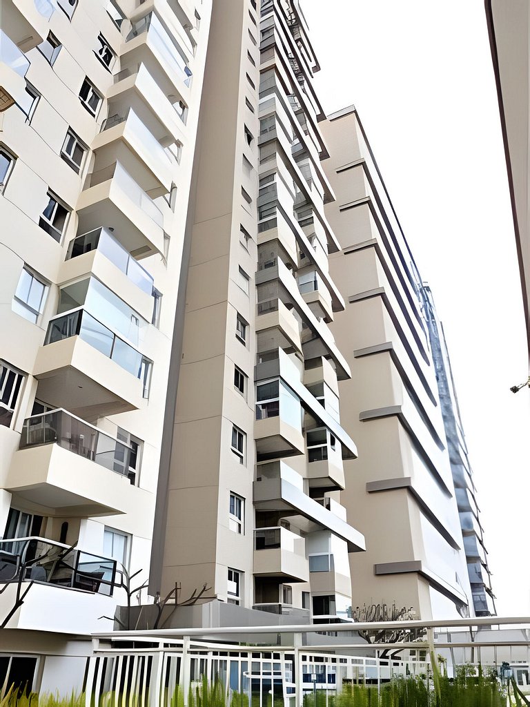 Apto 1/4 com Wi-Fi, TV, piscina e garagem | 407