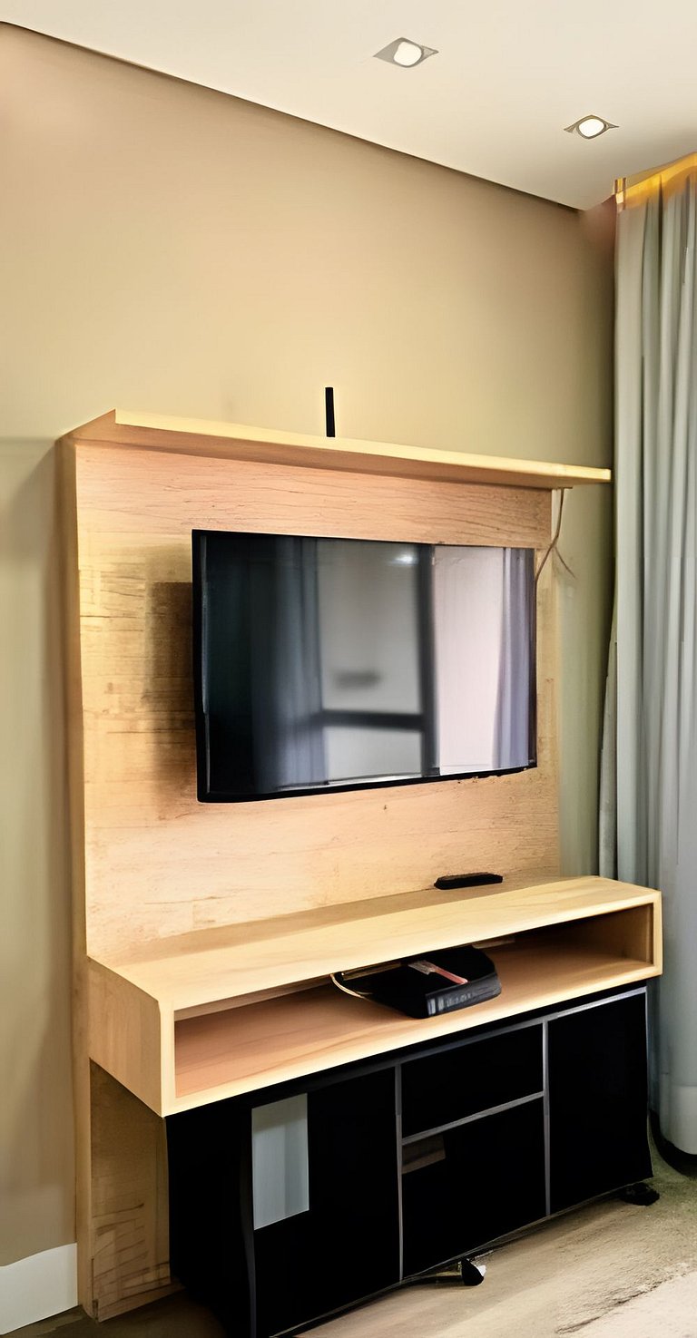 Apto 1/4 com Wi-Fi, TV, piscina e garagem | 407