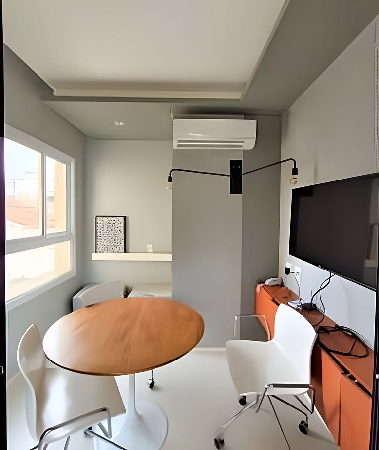 Apto 1/4 com Wi-Fi, TV, piscina e garagem | 407