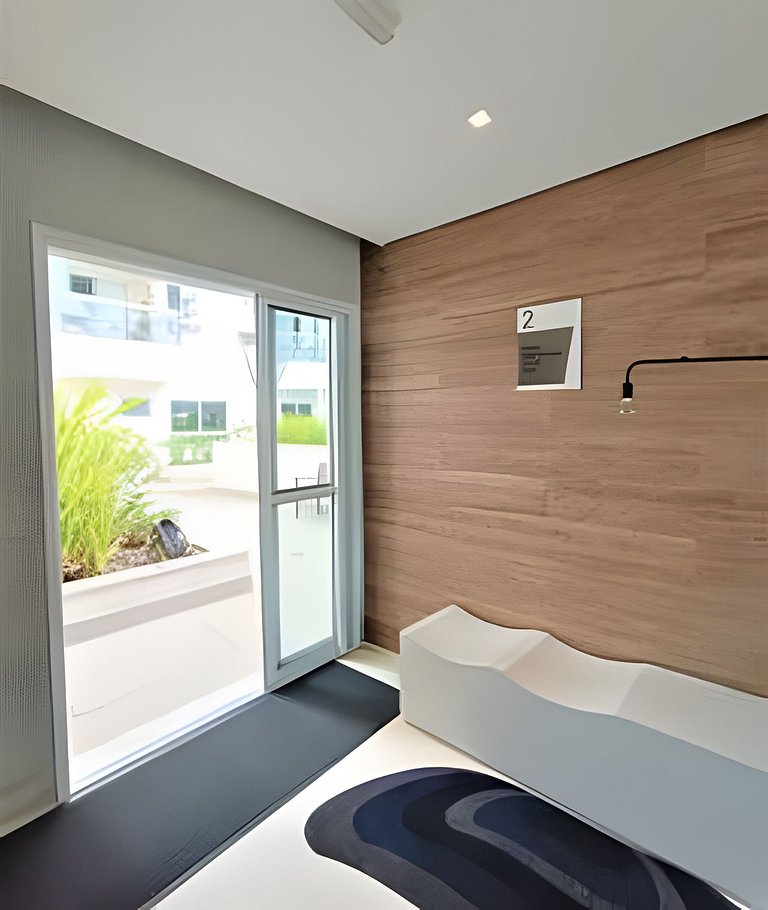 Apto 1/4 com Wi-Fi, TV, piscina e garagem | 407